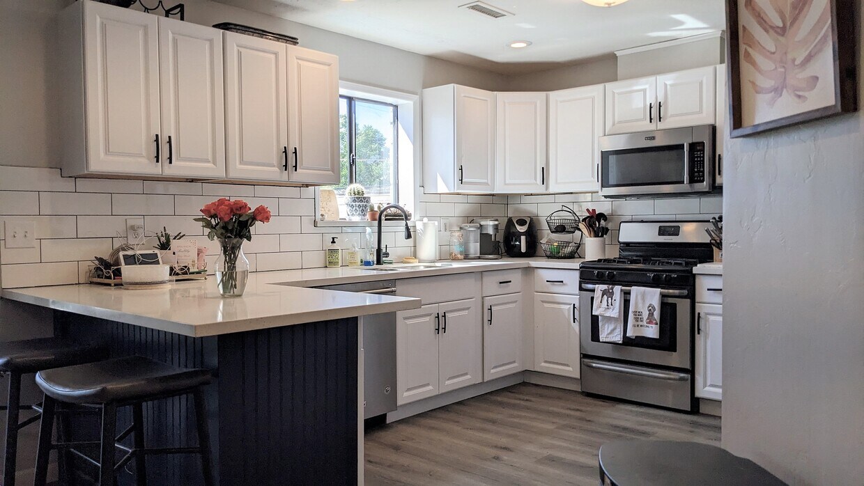 Foto principal - 1514 N Elaine Way