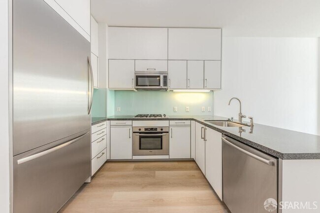 Foto del edificio - 333 Main St