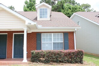 Building Photo - 4434 Gearhart Rd