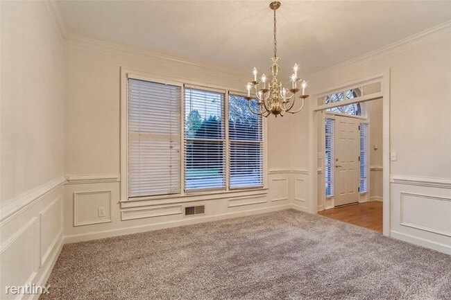 Building Photo - 4 br, 3.5 bath House - 1245 Denmark Drive ...