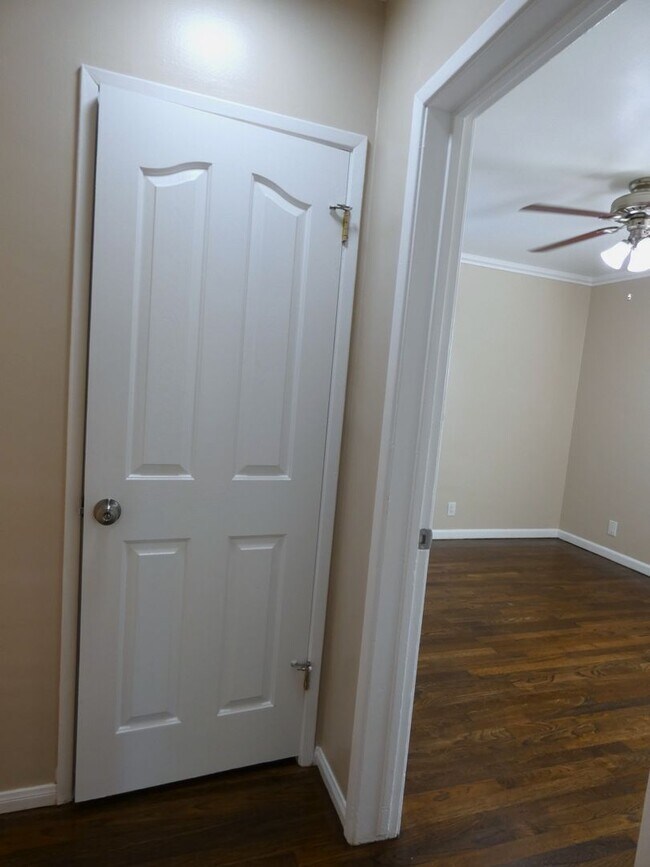 Foto del edificio - *Available NOW  in Lakewood!*