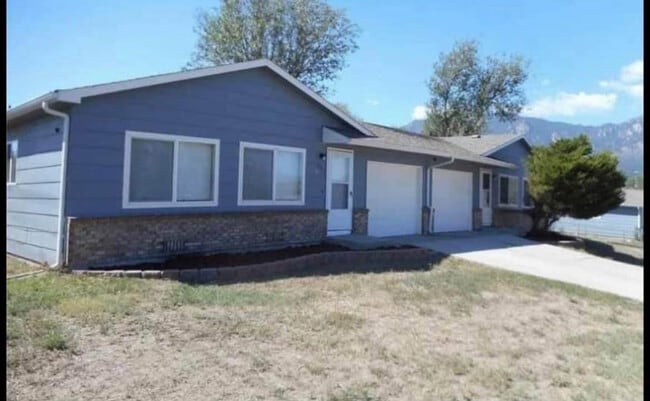 Building Photo - 4372 Lashelle Ave