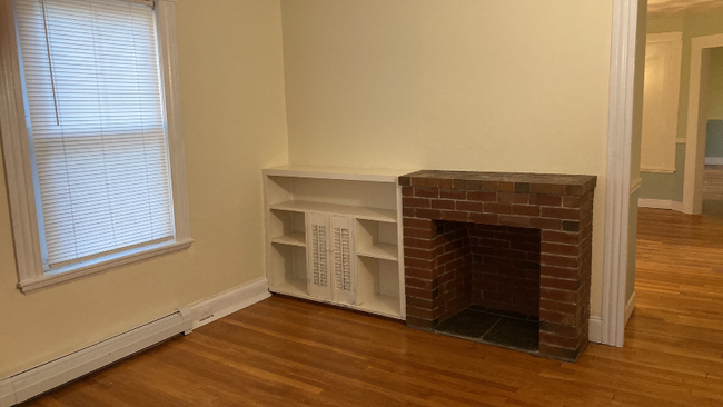 Building Photo - 26 Southwick St