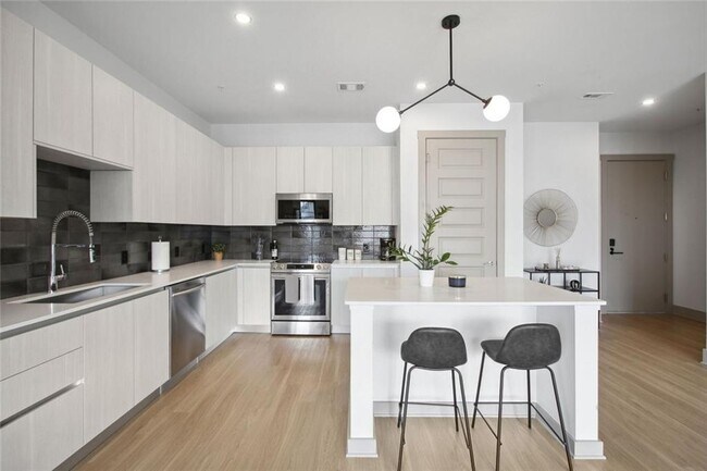 Foto del edificio - 1050 Howell Mill Rd NW