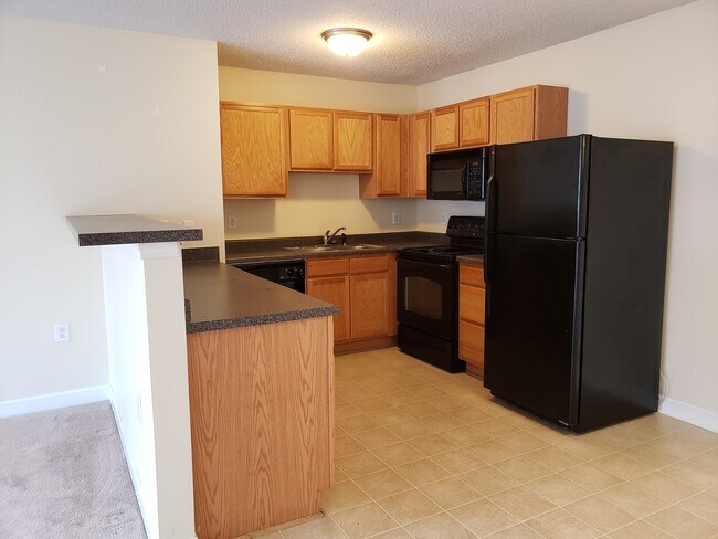 Foto del edificio - 1820 Crest Hollow Dr