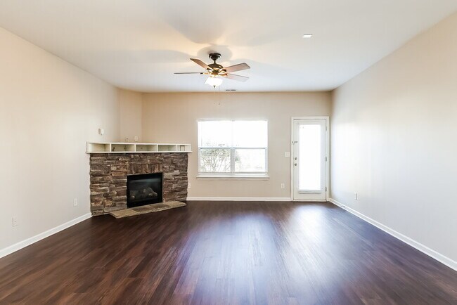 Foto del edificio - 10926 Slalom Hill Rd