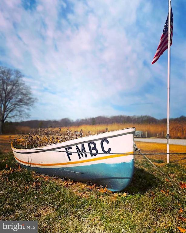 Building Photo - 5557 Franklin Blvd