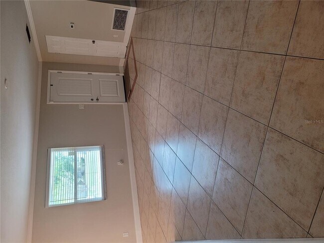 Foto del edificio - 3157 Goldenrod St