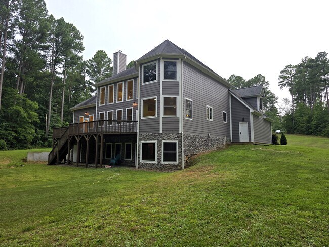 Foto del edificio - 369 Ketchie Creek Rd