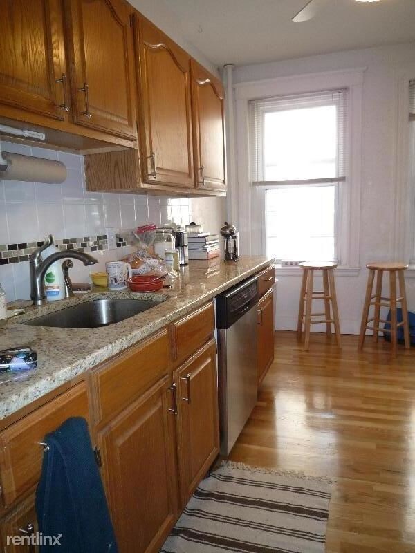 Foto del edificio - 2 br, 1 bath  - 1750 Commonwealth Ave Apt 10