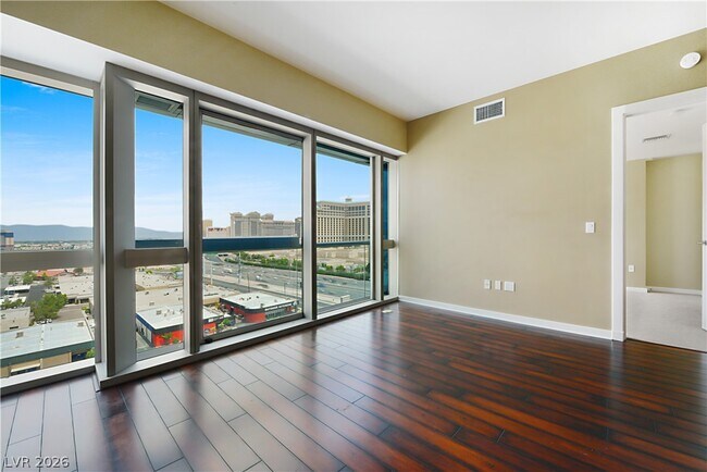 Building Photo - 4471 Dean Martin Dr