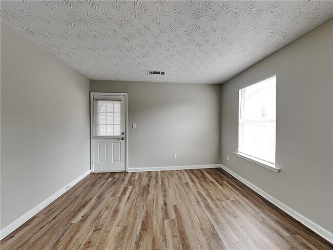 Foto del edificio - 789 Pine Shoals Ct