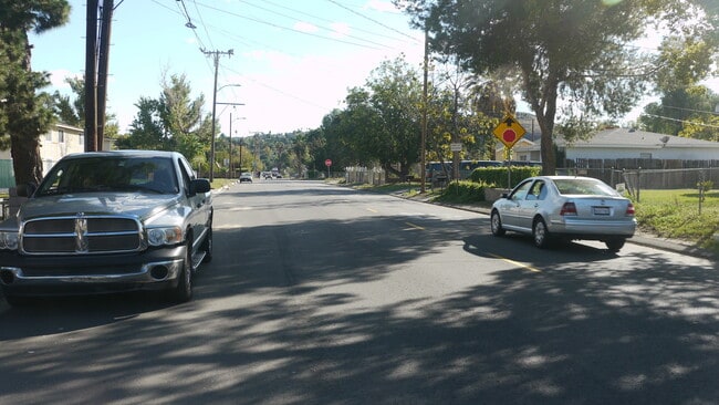 Foto del edificio - Charming 3-Bedroom Home with Upgraded Kitc...