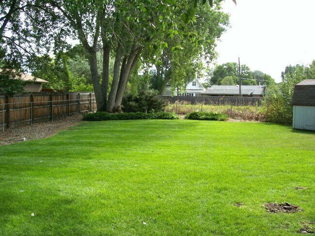 Building Photo - 2356 Fraser Ct