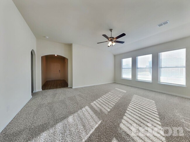 Foto del edificio - 1903 Belmont Dr