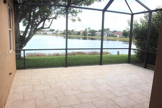 Building Photo - 959 Falling Water Rd