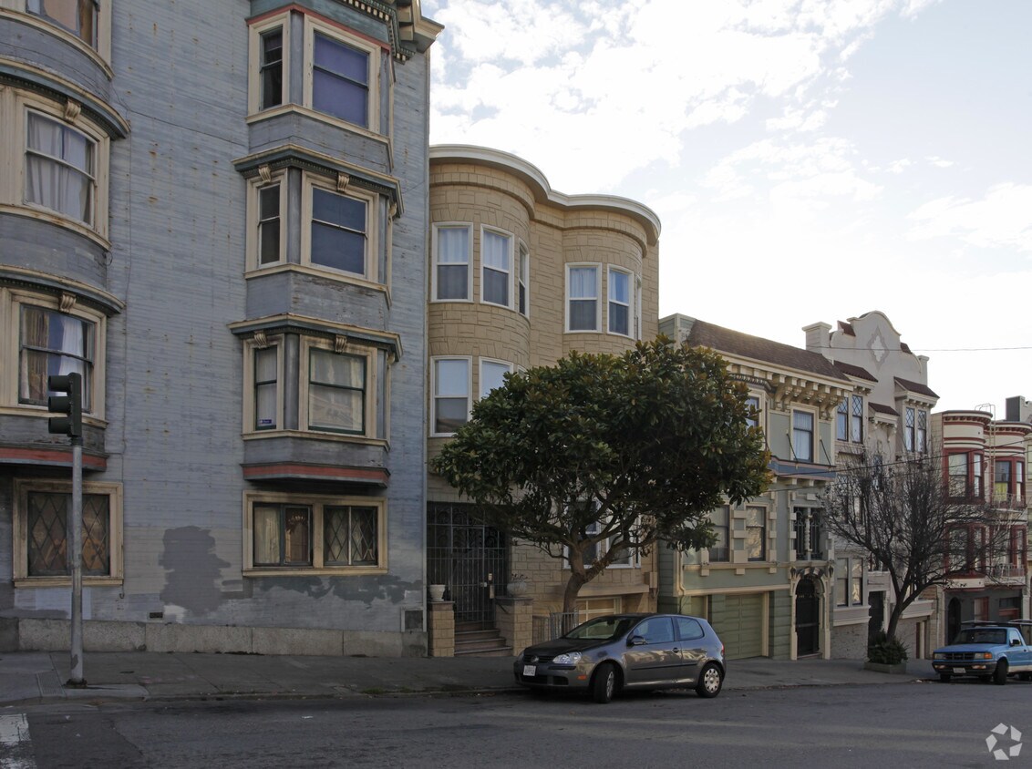 Building Photo - 362 Pierce St