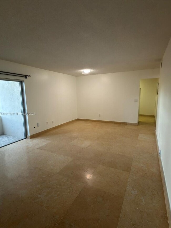 Foto del edificio - 7757 SW 86th St