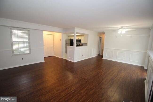 Foto del edificio - 681 Rose Hollow Dr