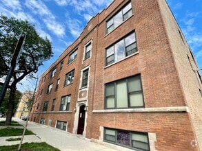 Building Photo - 1520 W Winona St