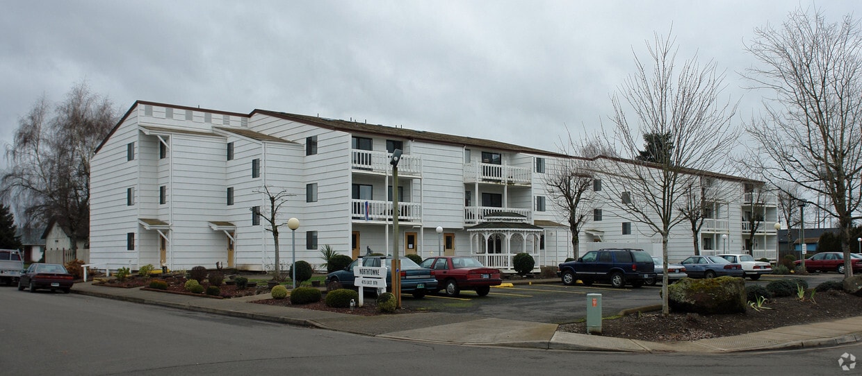 Primary Photo - North Towne Apartments