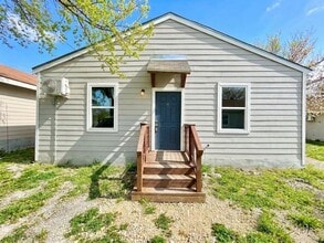 Building Photo - 2702 Observation Dr