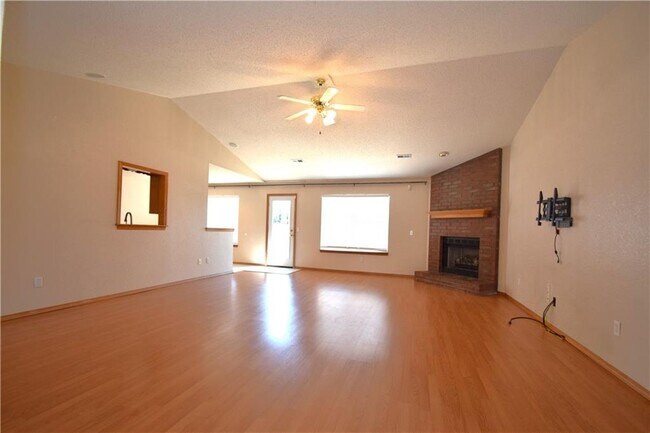 Foto del edificio - 1500 SE 21st St