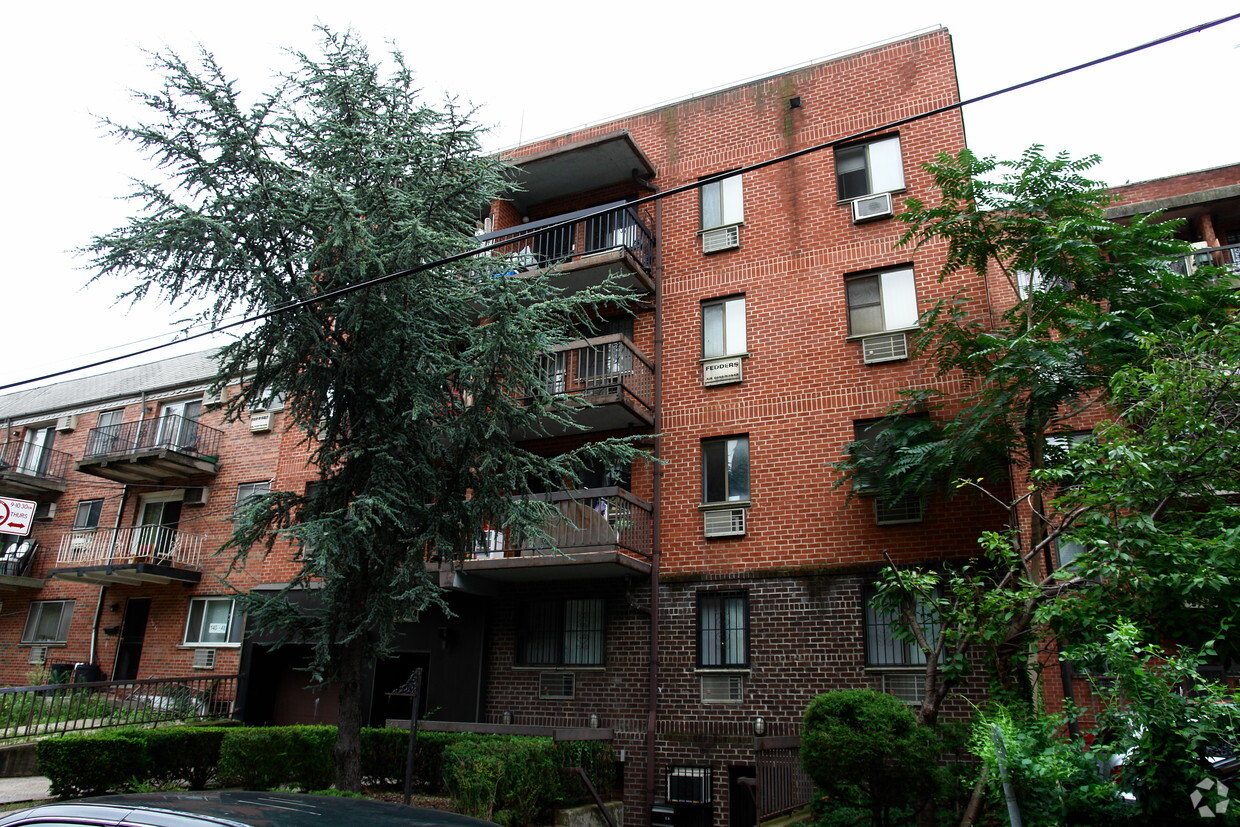 Foto principal - Flushing Plaza Condo