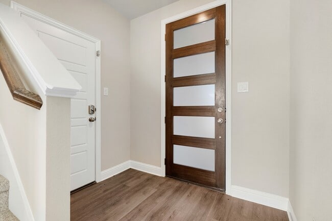 Building Photo - 2041 Layla Dr