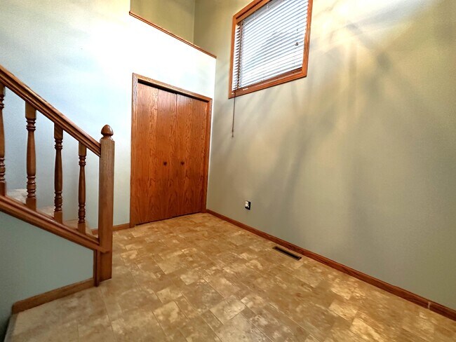 Foto del edificio - 22202 Zion Pkwy NW