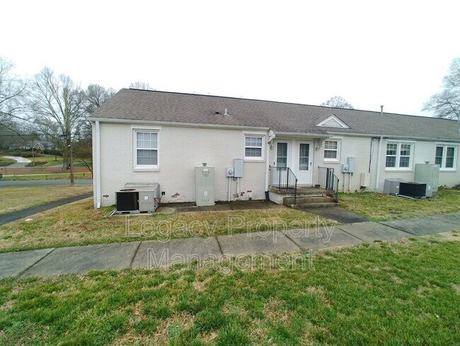 Foto del edificio - 609 E Willowbrook Dr