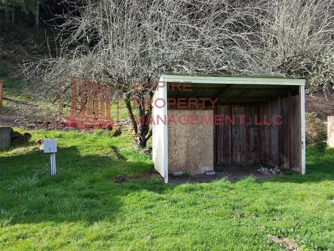 Building Photo - 35279 McKenzie View Dr. TW-JW - 1-K15