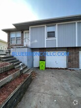 Building Photo - 8215 E 170th St
