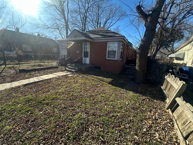 Foto del edificio - 1039 S Laura Ave