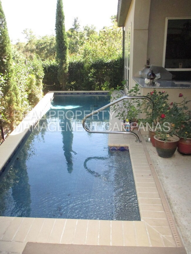 Foto del edificio - 22438 Viajes