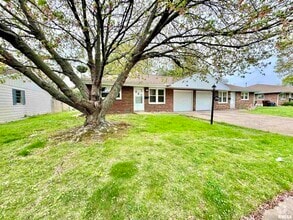 Building Photo - 2524 W Wardcliffe Dr