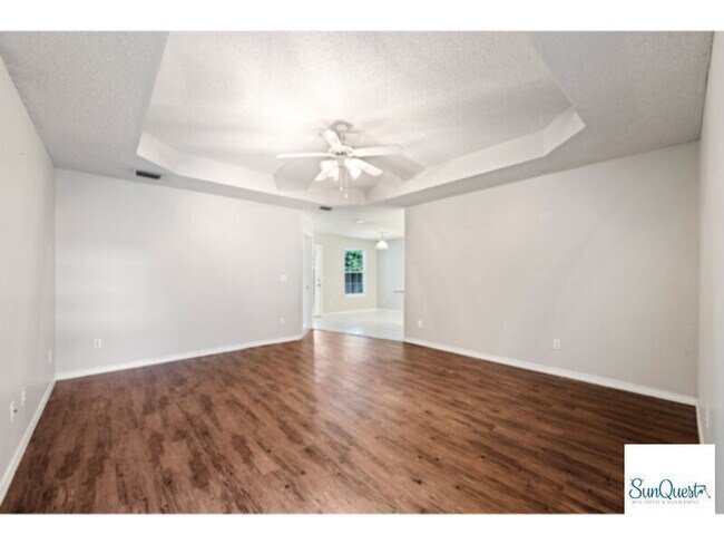 Building Photo - 25 Cactus Rd