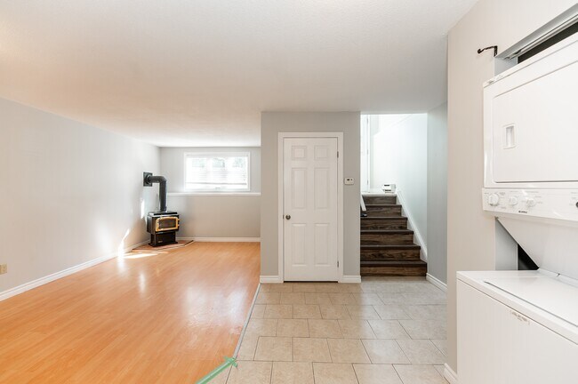 Photo du bâtiment - 219 Emerson Ave