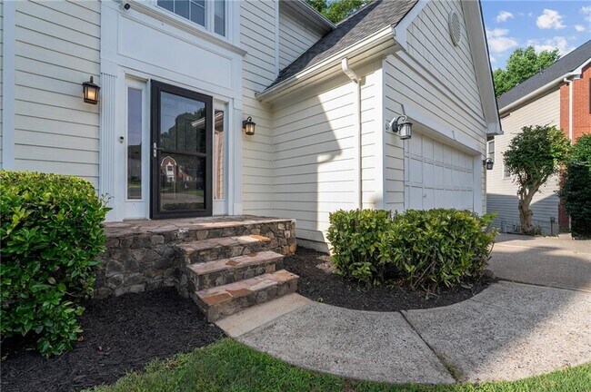 Foto del edificio - 620 Brook Landing Ct