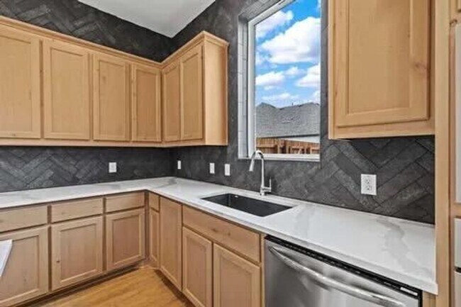 Foto del edificio - 1158 Queensdown Wy