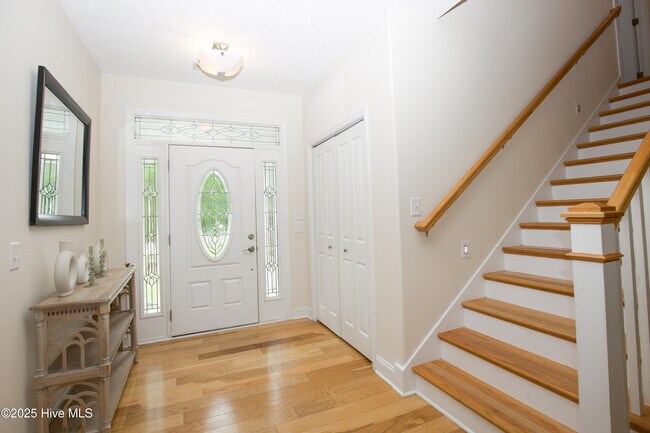 Foto del edificio - 5 Kemper Woods Ct