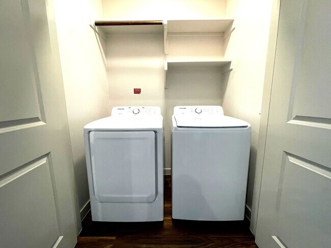 Building Photo - 1575 League Line Rd