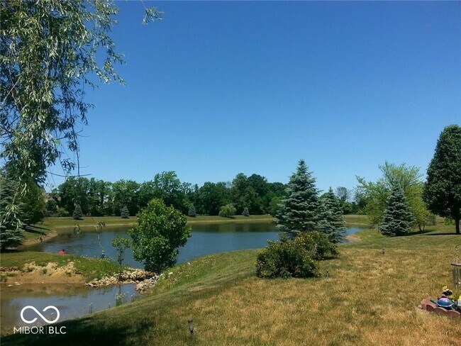 Foto del edificio - 11376 N Creekside Dr