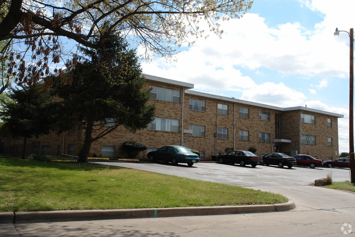 3007 E Wilma St, Wichita, KS 67211 Apartments in Wichita, KS