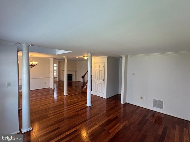 Building Photo - 1041 Greenes Way Cir