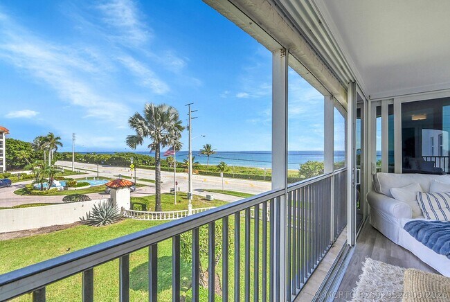 Building Photo - 2871 N Ocean Blvd