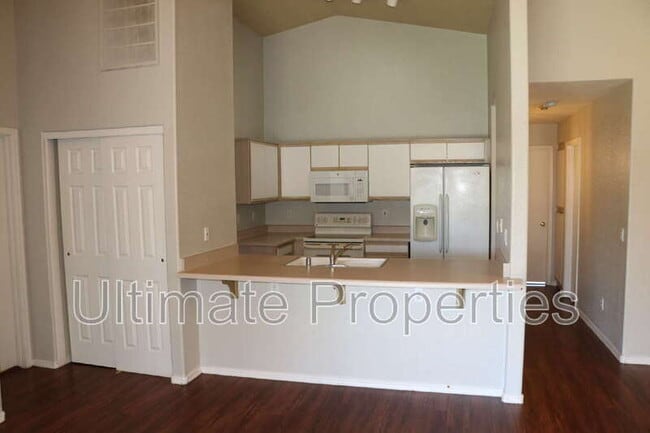 Foto del edificio - 9027 W Yale St