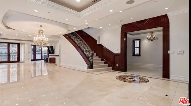 Foto del edificio - 332 S Almont Dr