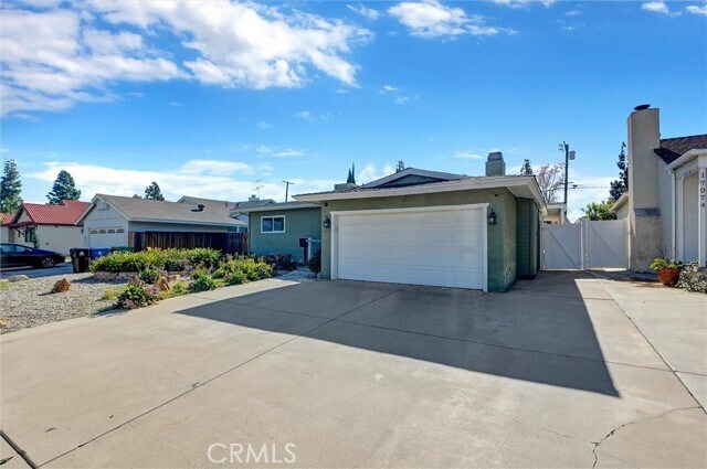 Foto del edificio - 17068 Celtic St