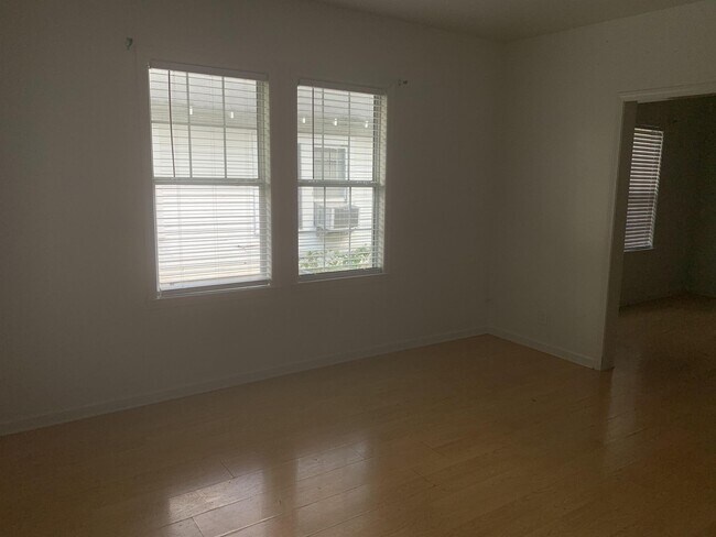 Foto del edificio - 725 30th St SW